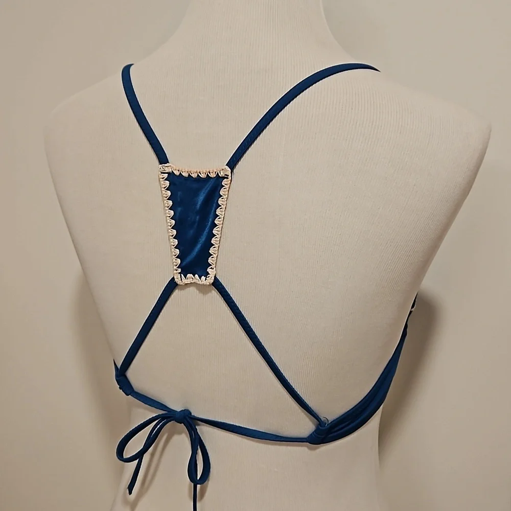 Shade and Shore teal green white stitched detail racetrack underwire 36B EUC